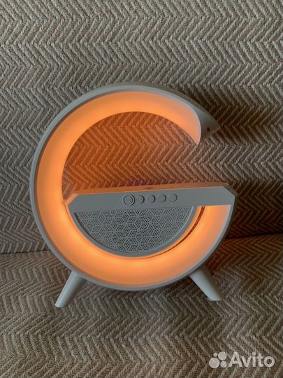 Ночник-колонка-зарядная станция