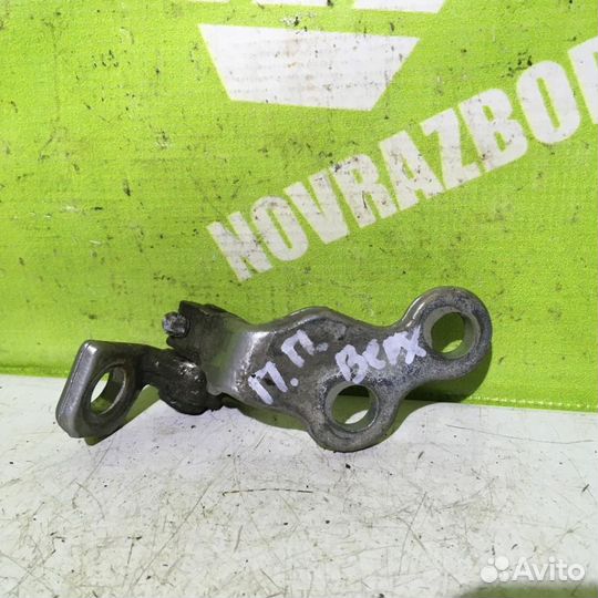 Петля двери передней Форд Фокус 1