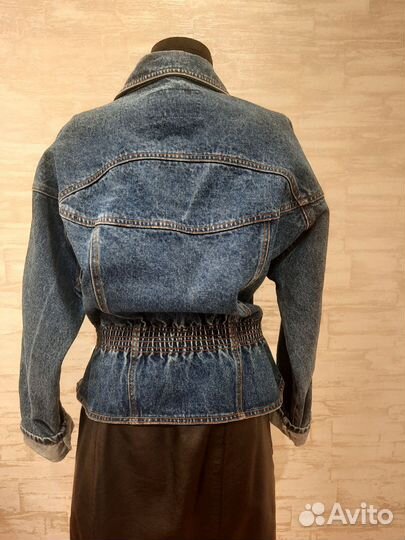 Джинсовая куртка Vercace