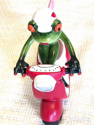 Статуэтка Лягушка Фрогги на мотоцикле