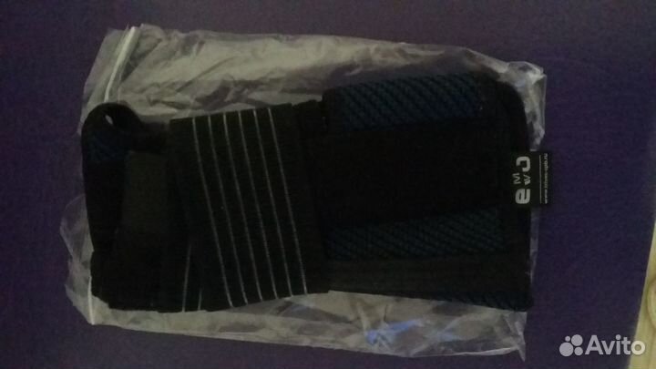 Бандаж на лучезапястный сустав