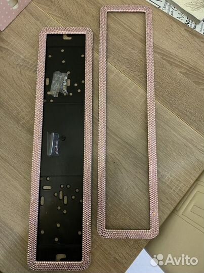 Номерные рамки с кристаллами