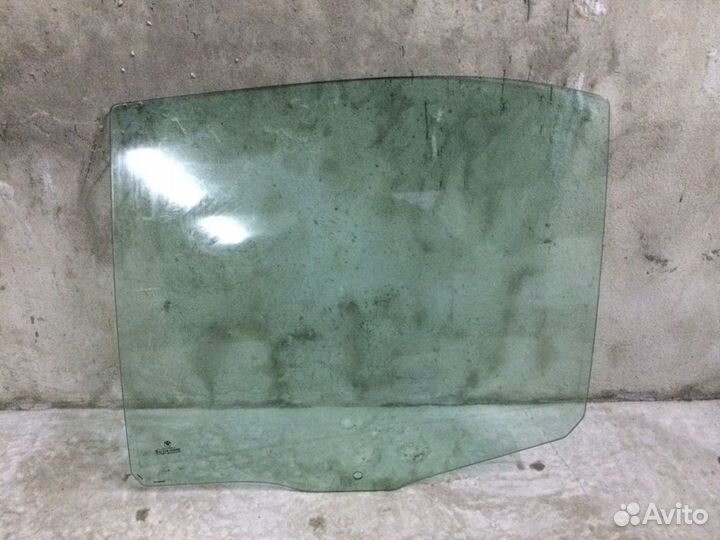 Стекло двери BMW E39