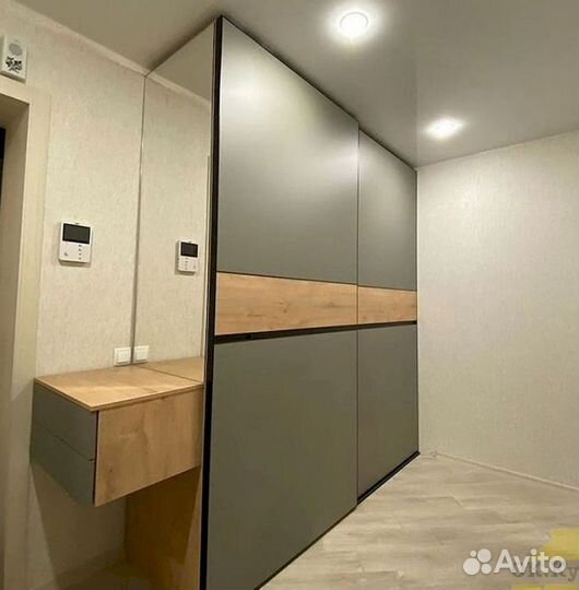 Шкаф двухстворчатый