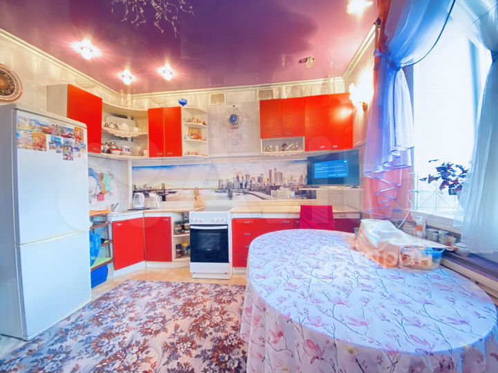 Дом 247,8 м² на участке 11 сот.