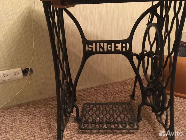 Швейная машинка зингер ножная