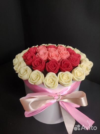 Розы из Белого Шоколада - 37 шт в Коробке