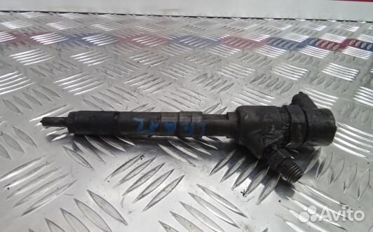 Форсунка дизельная opel astra J (LEA12AL03)