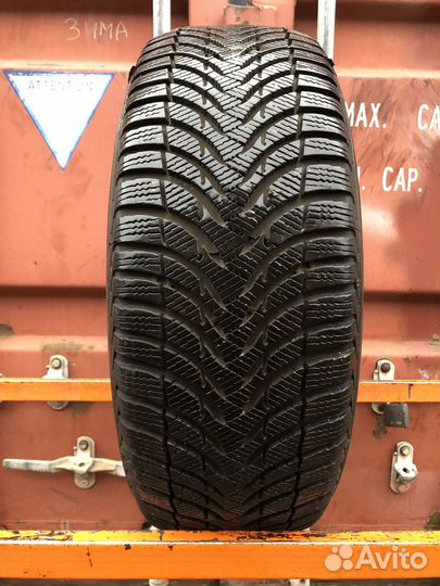 Michelin Alpin A4 215/55 R16