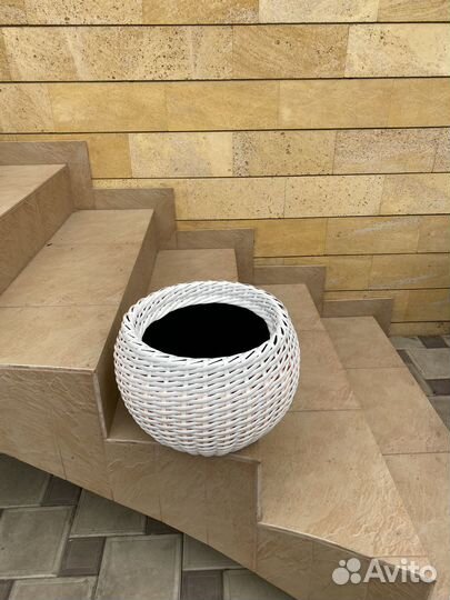 Кашпо-шарик для цветов