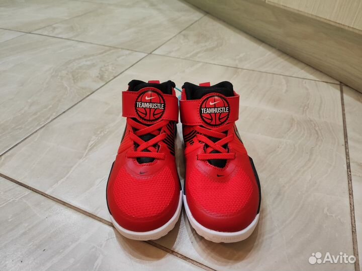 Кроссовки Nike Team Hustle D9 28EUR оригинал