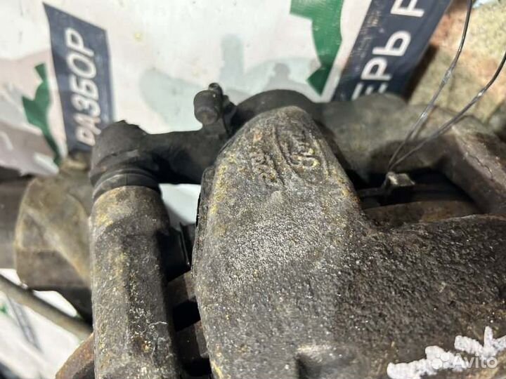 Суппорт тормозной - передний правый Ford Transit