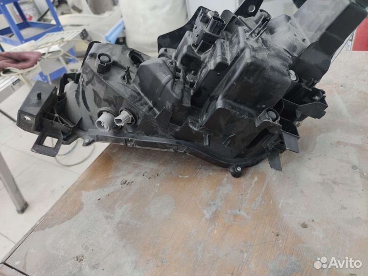 Фара правая Mazda CX 5 KB8P51030