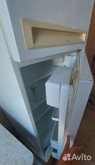 Холодильник бу stinol