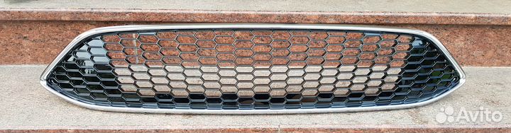 Форд Фокус 3 решетка радиатора 2015-2018г