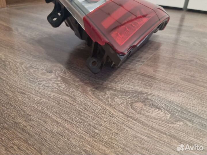 Фонарь задний правый Skoda Octavia A7