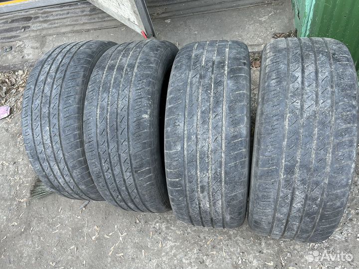 Maxtrek Dino M200 235/55 R18