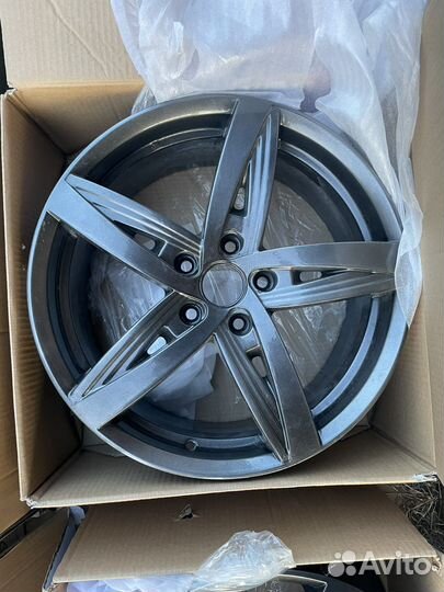 Диски r18 кик 559