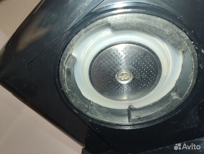 Кофеварка рожковая Binatone ECM 153