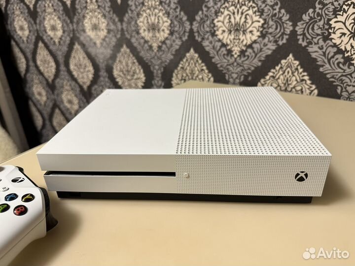 Xbox One S