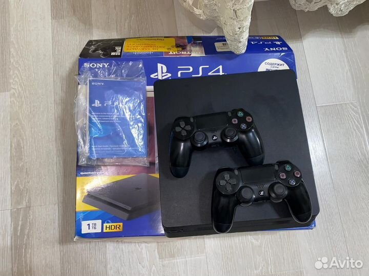 Игровая приставка ps5 и телевизор