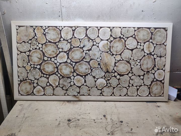 Панно из можжевельника