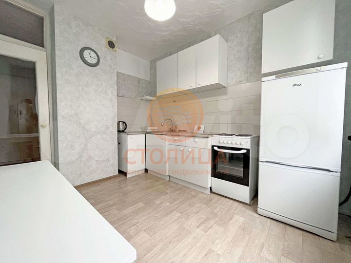 2-к. квартира, 54 м², 3/15 эт.