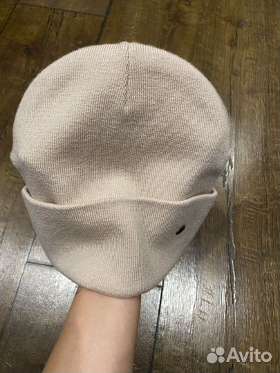 Шапка новая
