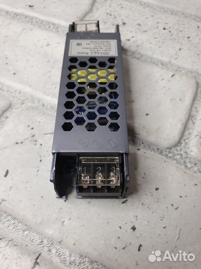 Блок питания (12V-3А-36W) Ultra Slim (3999)