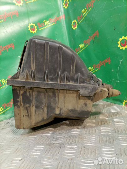 Корпус воздушного фильтра Ford Explorer