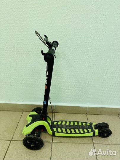 Самокат Scooter