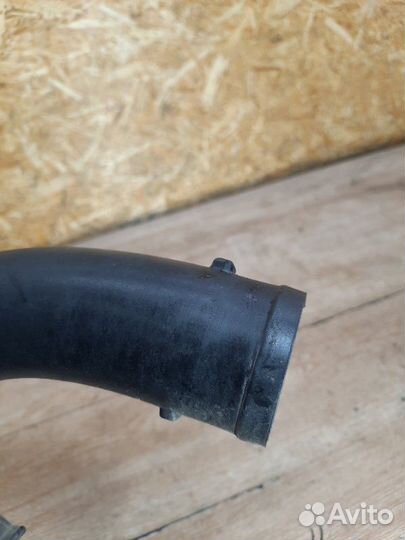 Воздуховод Opel Astra H 5дв хечбек Z13DTH 2008