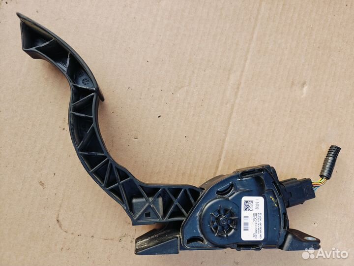 Ford focus 3 педаль газа