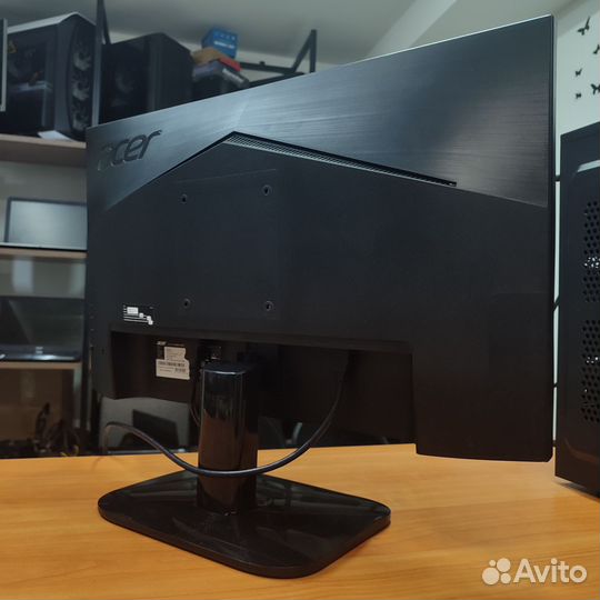Безрамочный монитор Acer 24