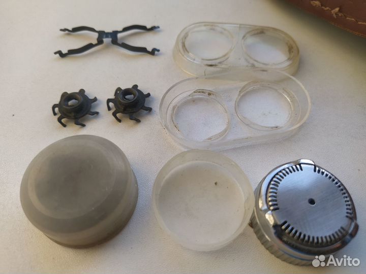 Запчасти и футляр к электробритве Харьков