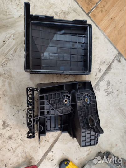 Корпус блока предохранителей VAG