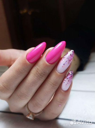 Покрытие Гель-лака, наращивание ногтей, педикюр