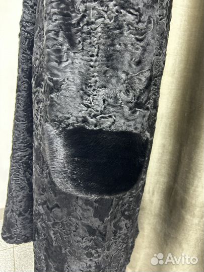 Шуба каракуль черный