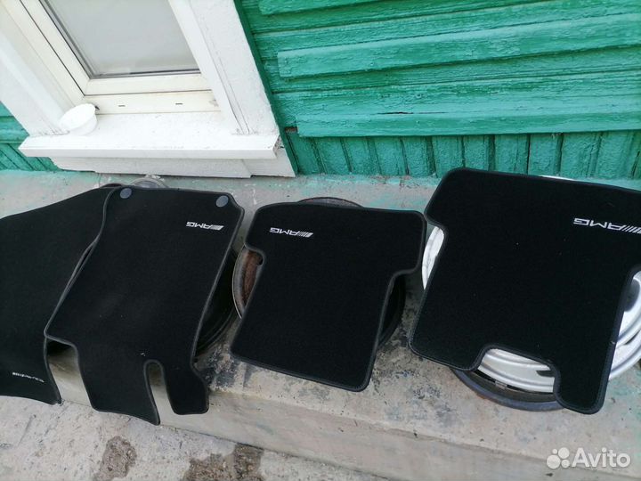 Продам коврики AMG