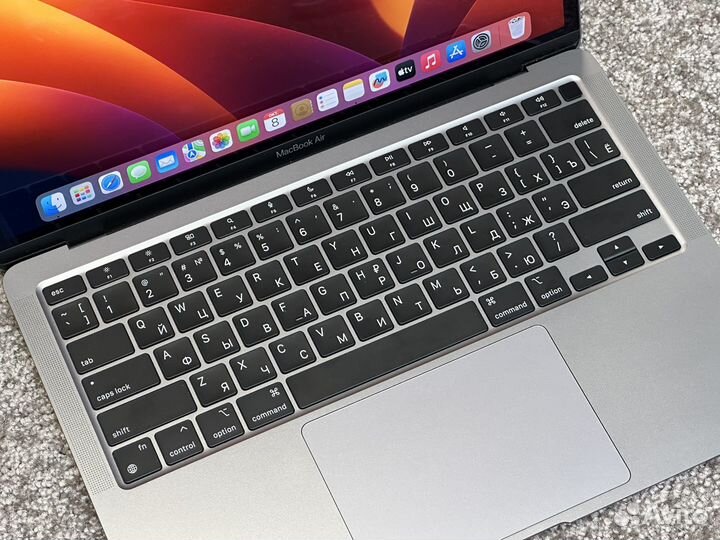 MacBook Air 13 M1 2020 8/256gb. Идеал. 7 циклов