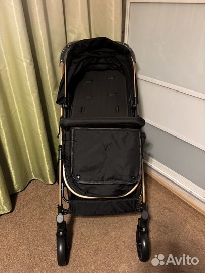 Прогулочная коляска новая