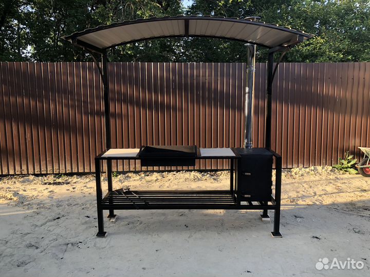 Мангал с крышей в стиле лофт