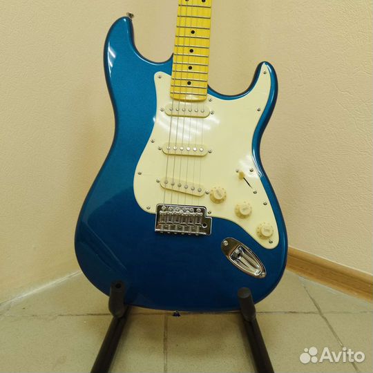 Гитара реплика Fender SSS