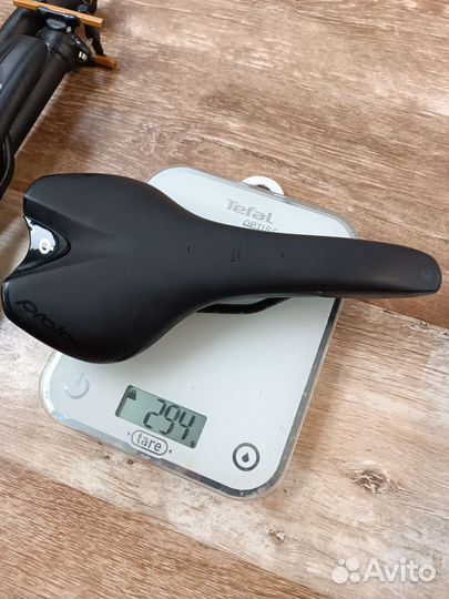 Велосипедное: седла, штыри, гидратор, насос