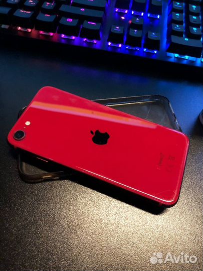 iPhone SE (2020), 64 ГБ