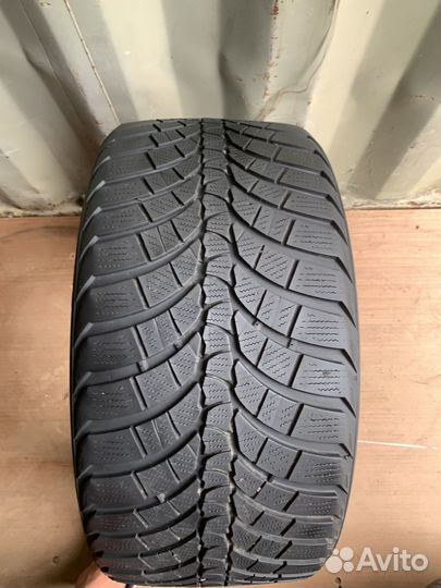 Kumho WinterCraft WS71 265/35 R18 97V