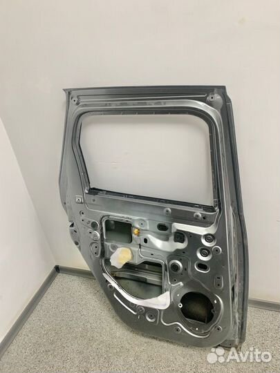 Дверь боковая задняя левая Renault Duster 2 (Hjd)