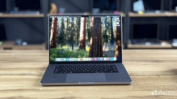 Macbook pro 16 m1 pro/32/512 новый 100% акб