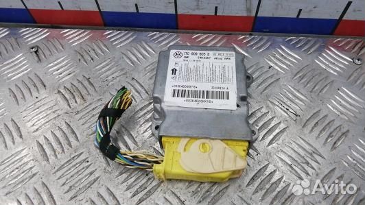 Блок управления airbag volkswagen touran (1T3) (RS