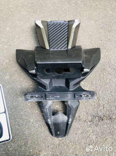 Крепление номерного знака Suzuki gsx-r 750